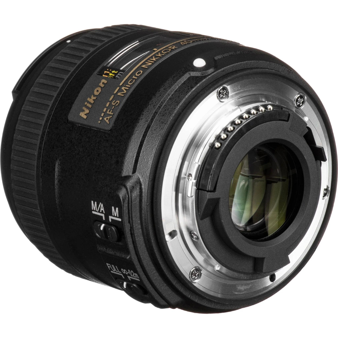 Nikon AF-S DX Micro NIKKOR 40mm f/2.8G Lens