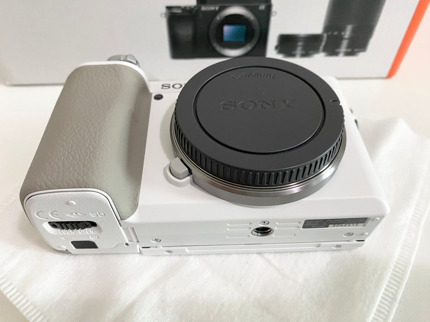 Sony a6100 Mirrorless Camera Body (White)(Pre-Owned/二手)(Like New/幾乎全新)