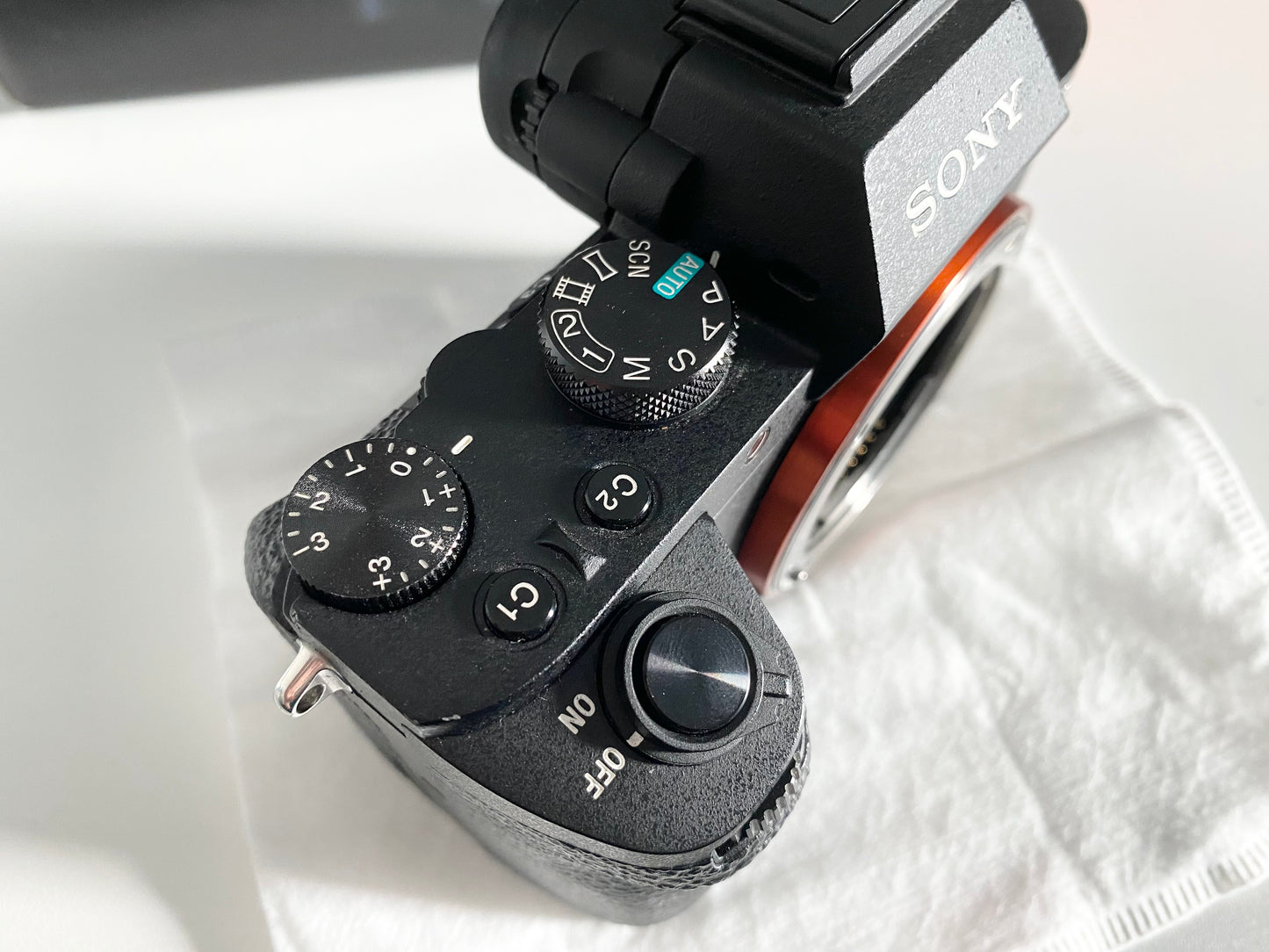 Sony a7 II Mirrorless Camera (Body Only, Silver)(Pre-Owned/二手)(Excellent優異)