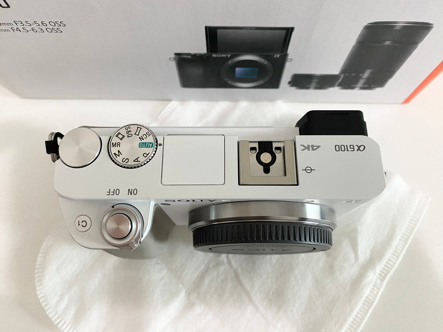 Sony a6100 Mirrorless Camera Body (White)(Pre-Owned/二手)(Like New/幾乎全新)